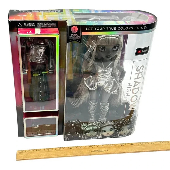 MGA Shadow  High Nicole Steele Grayscale with Two Outfits Rainbow High New - Picture 8 of 9